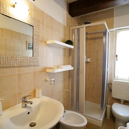 - Via Xxx Ottobre Apartment